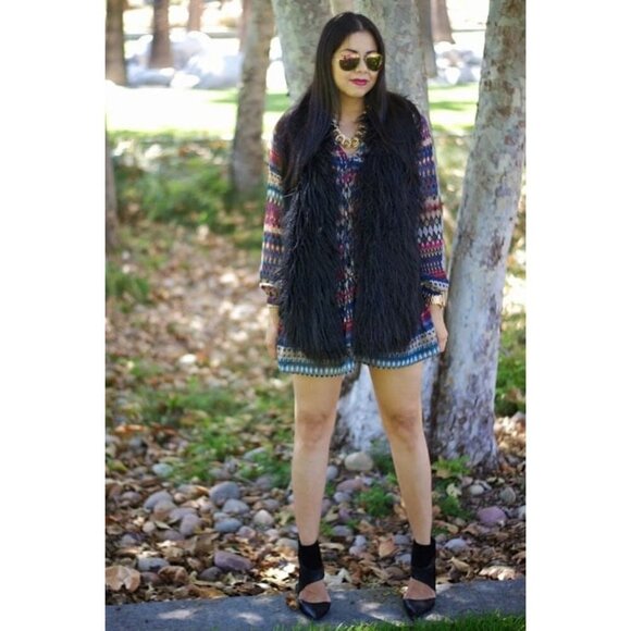 Cabi infinite Faux Fur open vest - Picture 6 of 6